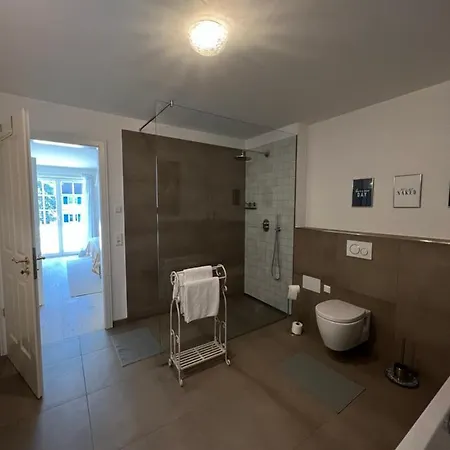 Rosenhof Apartman *